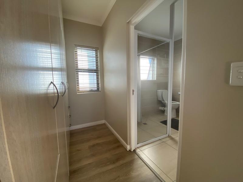 To Let 3 Bedroom Property for Rent in Pinehurst Western Cape
